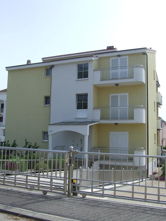 Apartments Renato Zadar Exterior foto